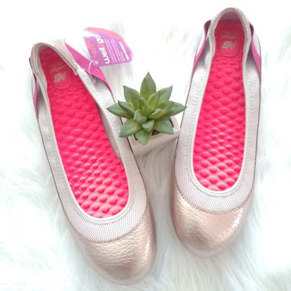New Balance Shoes - New! NEW BALANCE🌺Well2Go ballerina flats